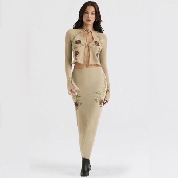 NWT HOUSE OF CB 'Lailah' Artichoke Floral Maxi Skirt Medium - Picture 8 of 10